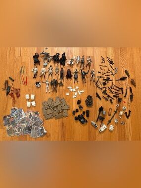 Star Wars 3.75" Loose Action Figures Accessories: Figures, Stands, Dice, Weapons